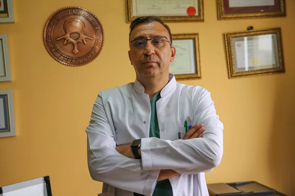 Van'da Beyin Cerrahları Buluşuyor: Tümörler ve Epilepsi Cerrahisi Gündemde