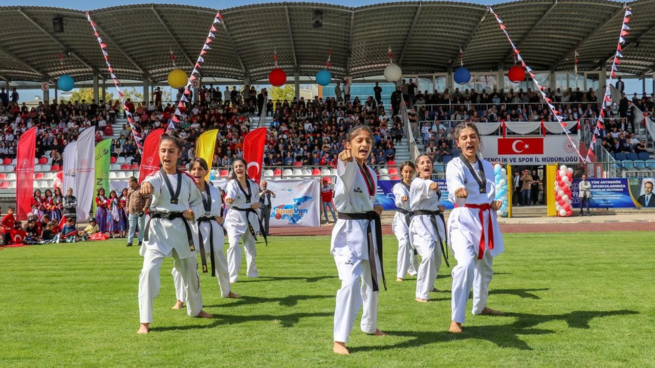 Van’da “Spor Van Projesi” Başladı