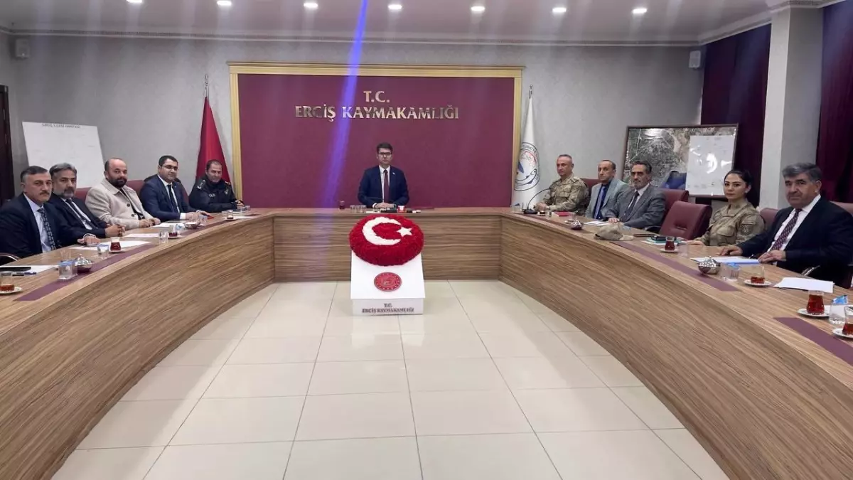 Kadına Şiddete Karşı Erciş’te Güç Birliği