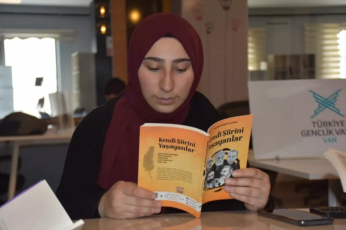 Van’da Kitap Kurdu Projesi ile 30 Bin Öğrenci Kitapla Buluştu