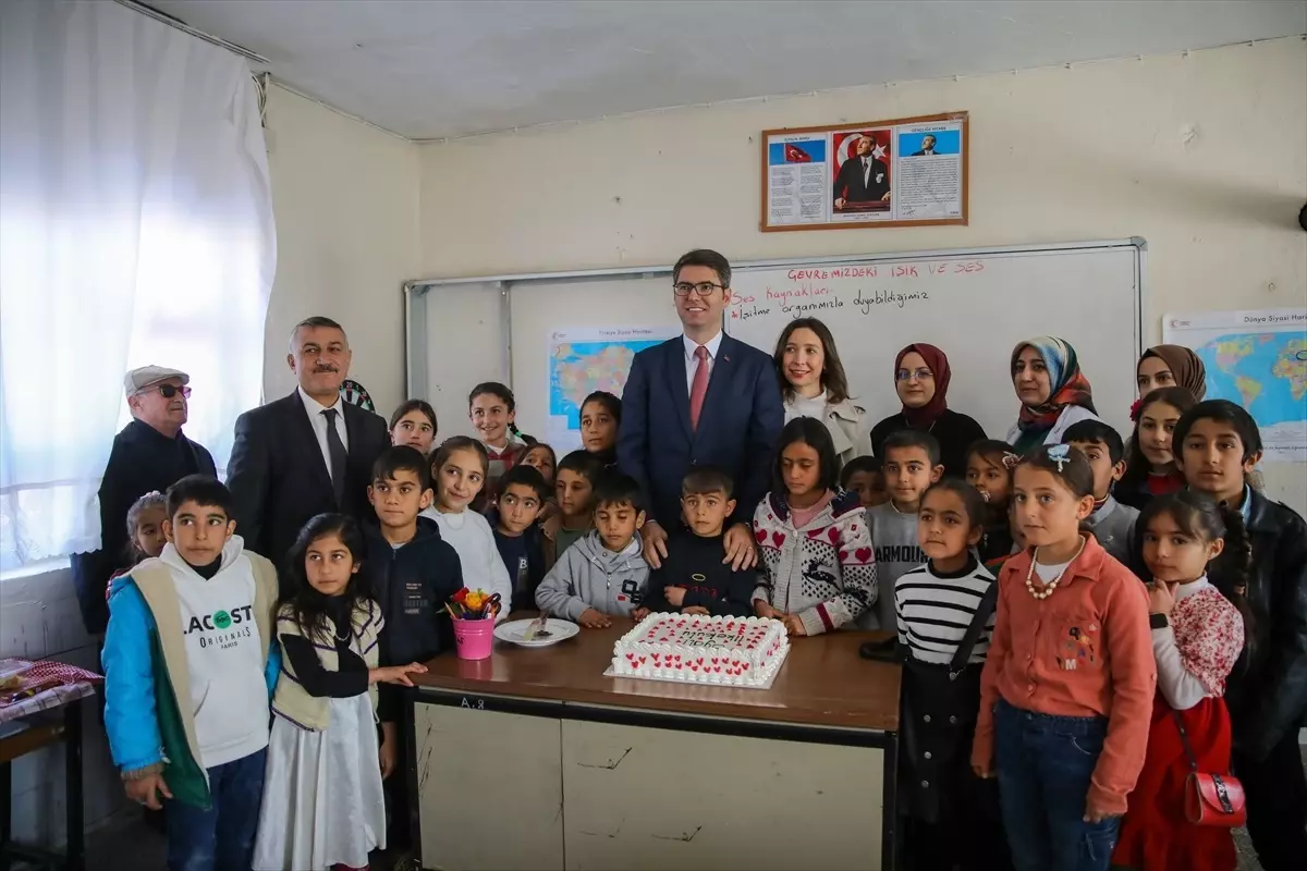Van'ın Erciş ilçesinde kadınlardan örnek dayanışma