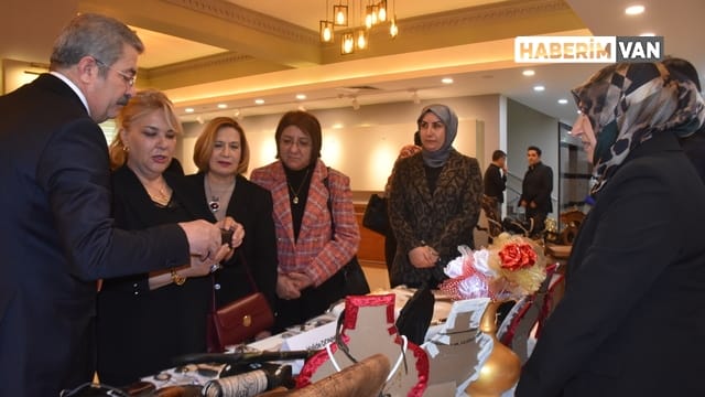 Van’da kadın girişimciler için özel sergi açıldı