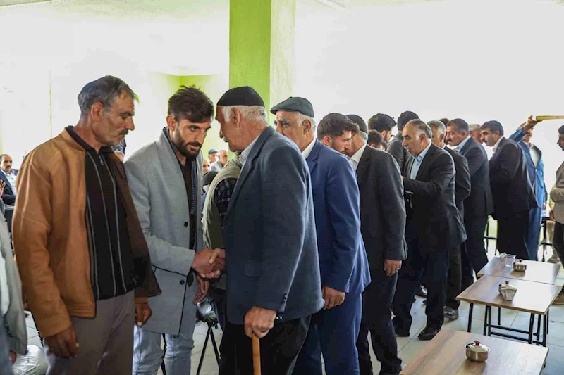 Van’da Aileler Arasındaki Husumet Sona Erdi! Muradiye’de Barış Töreni