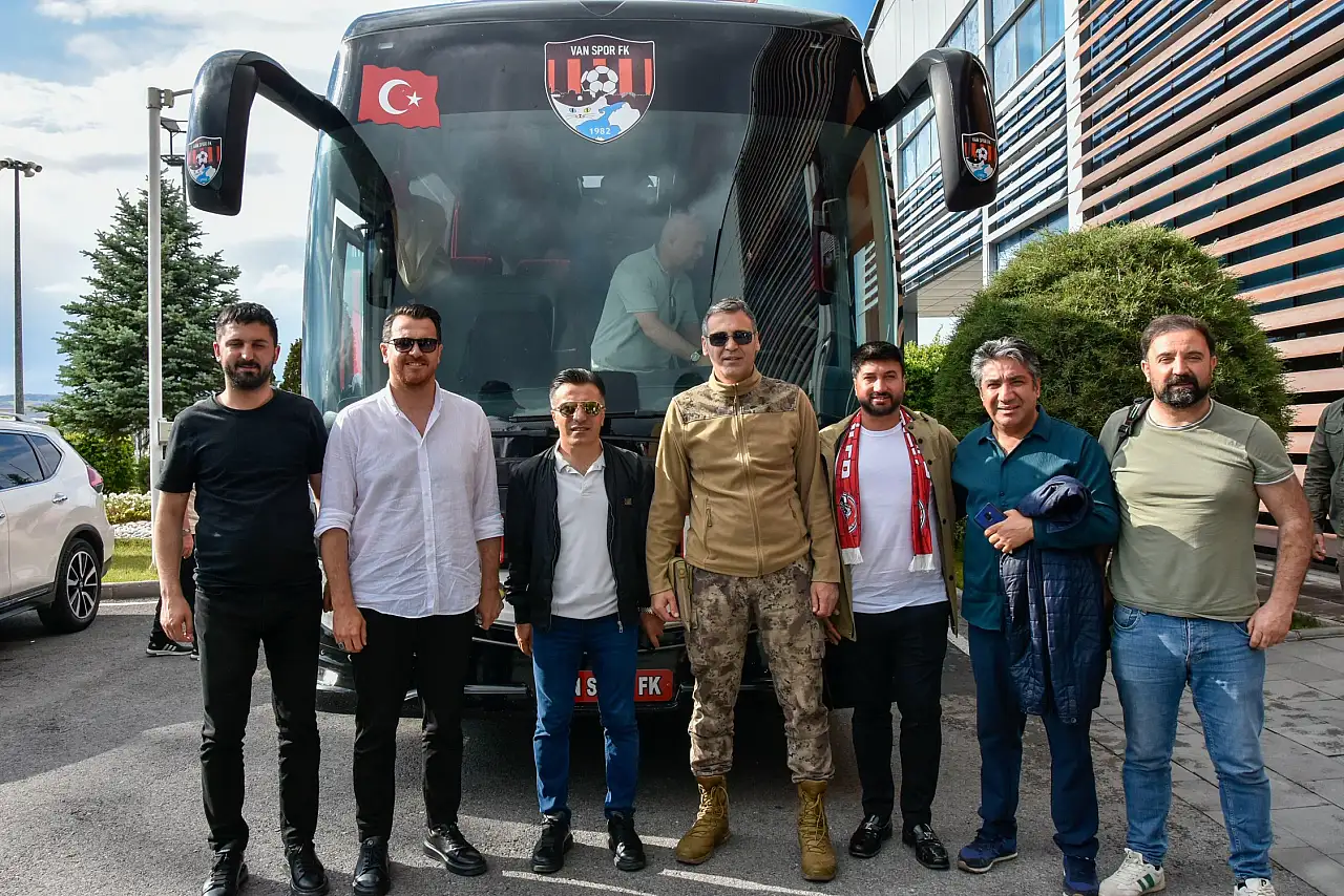 Eski Van Emniyet Müdürü Atanur Aydın’dan Vanspor’a Kayseri’de Sıcak Karşılama